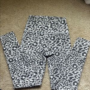 Aerie Gray and Black Animal Print Leggings